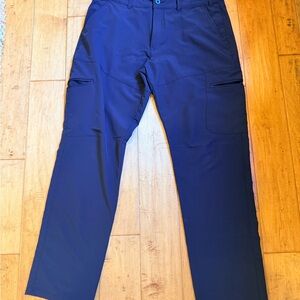 Magellan Outdoors Men's Black Cargo Pants